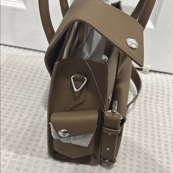 Systemic- Celeste MM- 100% genuine leather hand bag! BRAND NEW - Picture 4 of 5